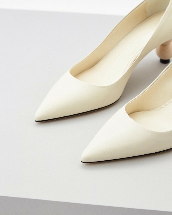 Пригласили на свадьбу? Вот 36 стильных туфель