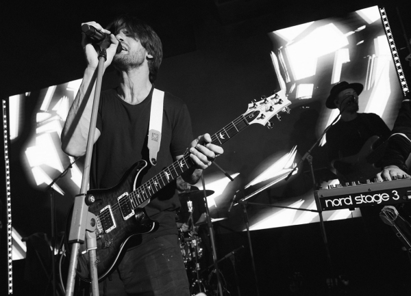 Осенняя свадьба в загородном шале от агентства