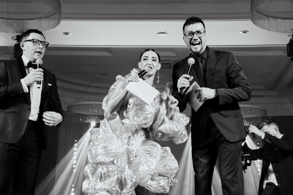 Ведущие Стас Зубков