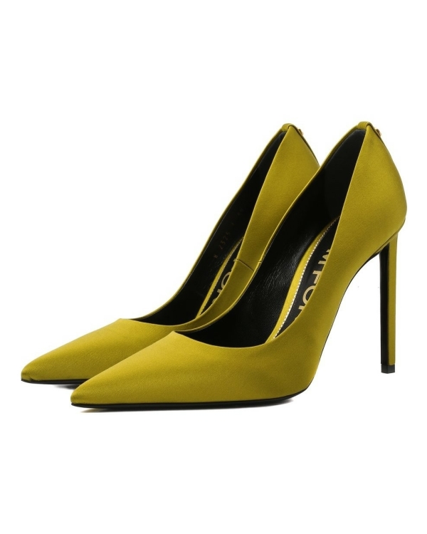 Пригласили на свадьбу? Вот 36 стильных туфель