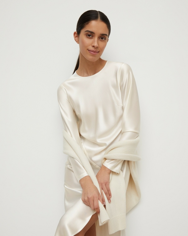 Лаконичные платья для росписи в ЗАГСе