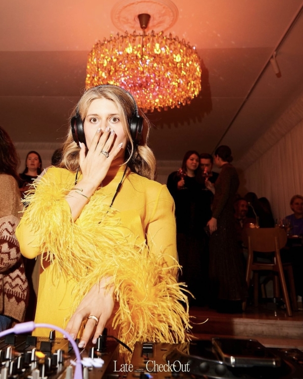 8 модных баров Москвы для девичника