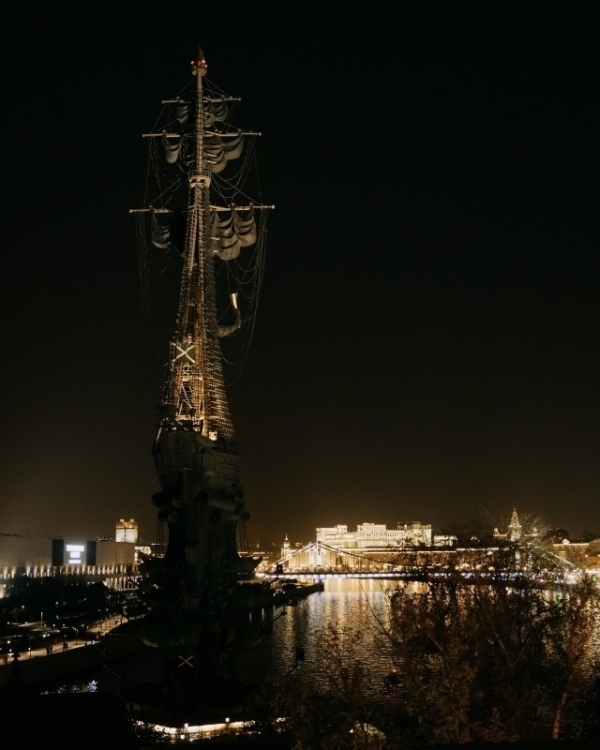 Вид на Музеон, веранда на крыше и