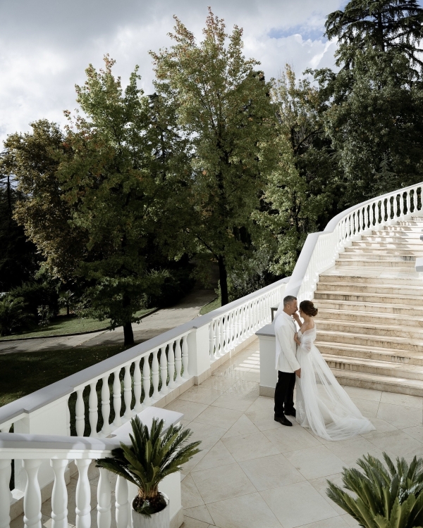 Почему вам стоит провести выездную свадьбу в