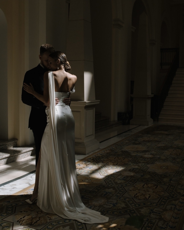 Свадьба с прогулкой на катере и чувственной