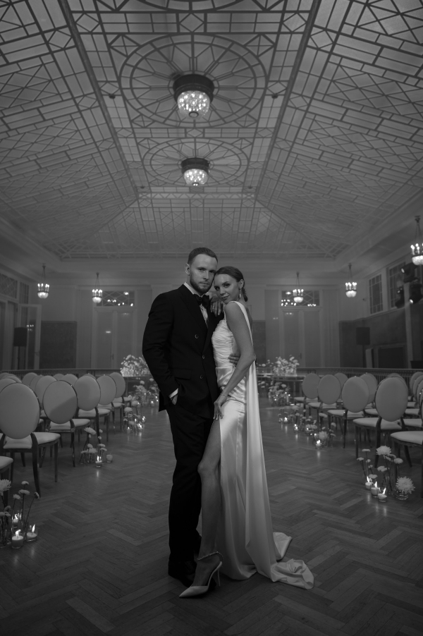 Свадьба с прогулкой на катере и чувственной