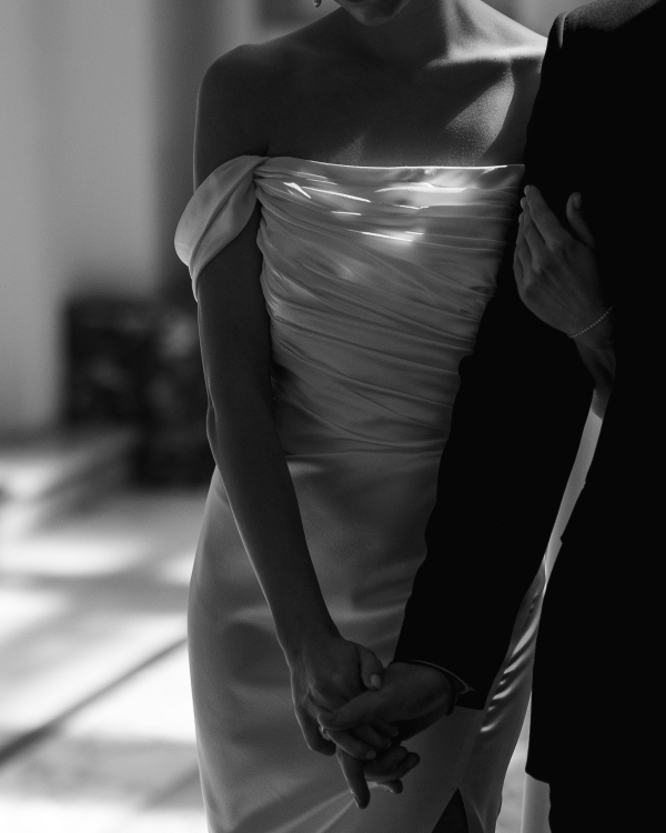 Свадьба с прогулкой на катере и чувственной