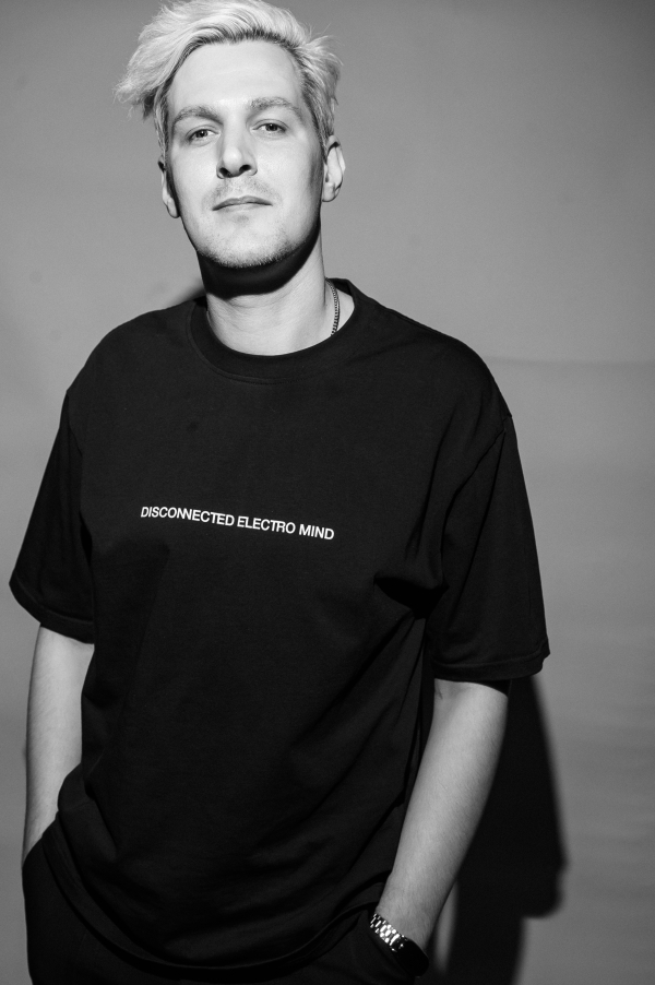 Диджеи Илья Бачурин