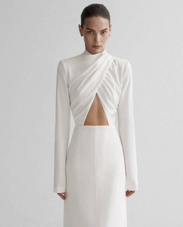 Актуальные белые платья для невест до 100