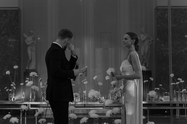 Свадьба с прогулкой на катере и чувственной