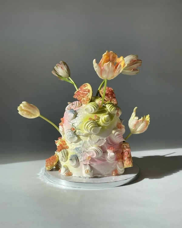 Где заказать дизайнерский свадебный торт в Питере?