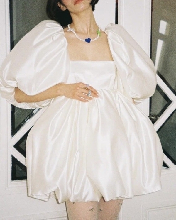 Актуальные белые платья для невест до 100