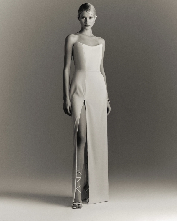 Будь проще: 20 лаконичных свадебных платьев 2024