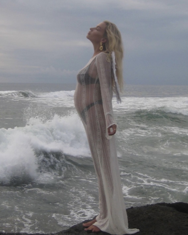 Беременная фотосессия. Как сделать ее стильной?