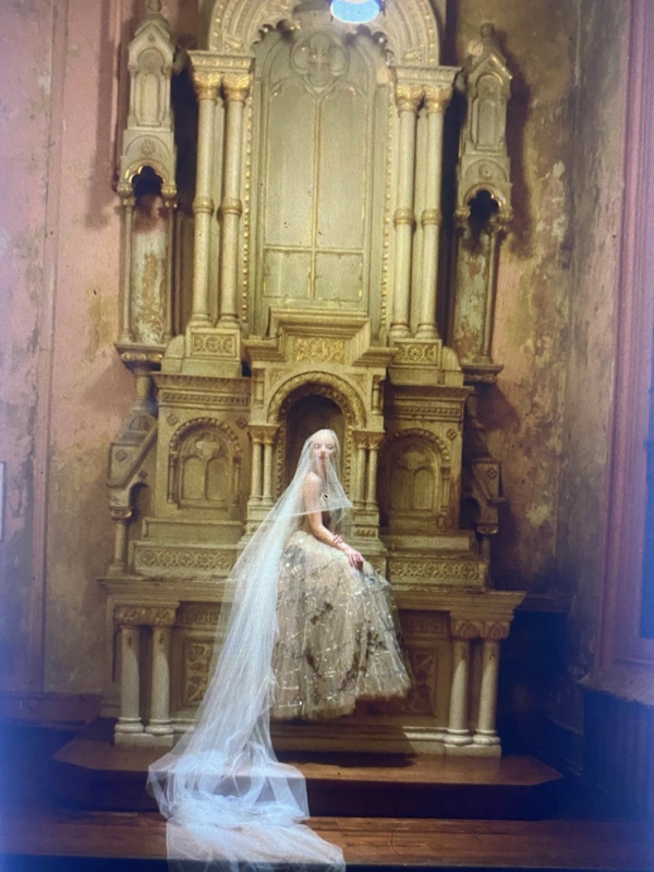 Внутри секретной свадьбы Ани Тейлор-Джой и Малкольма