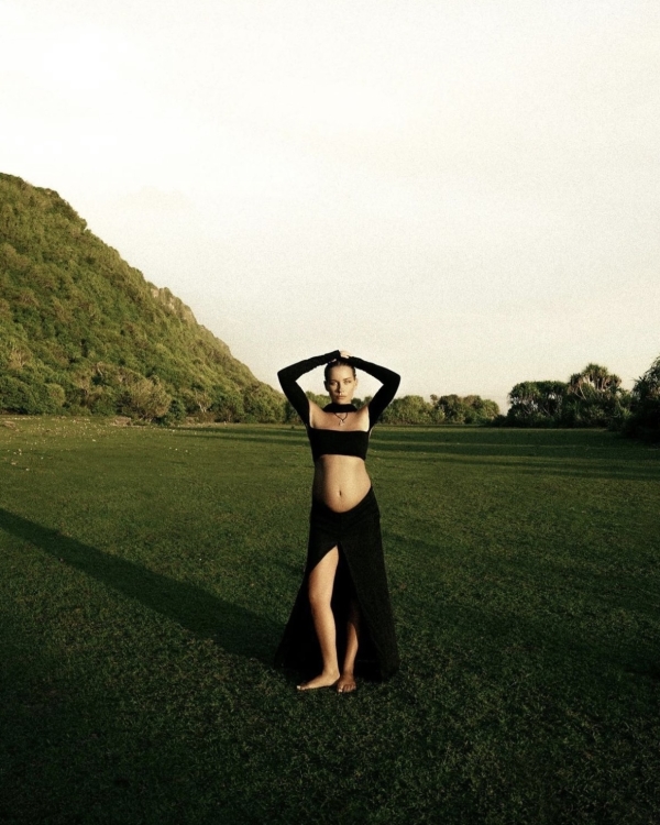 Беременная фотосессия. Как сделать ее стильной?