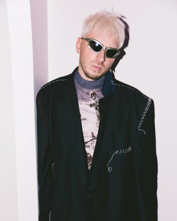 Майская классика в «Шашлычной», радиоспектакль в «Практике»