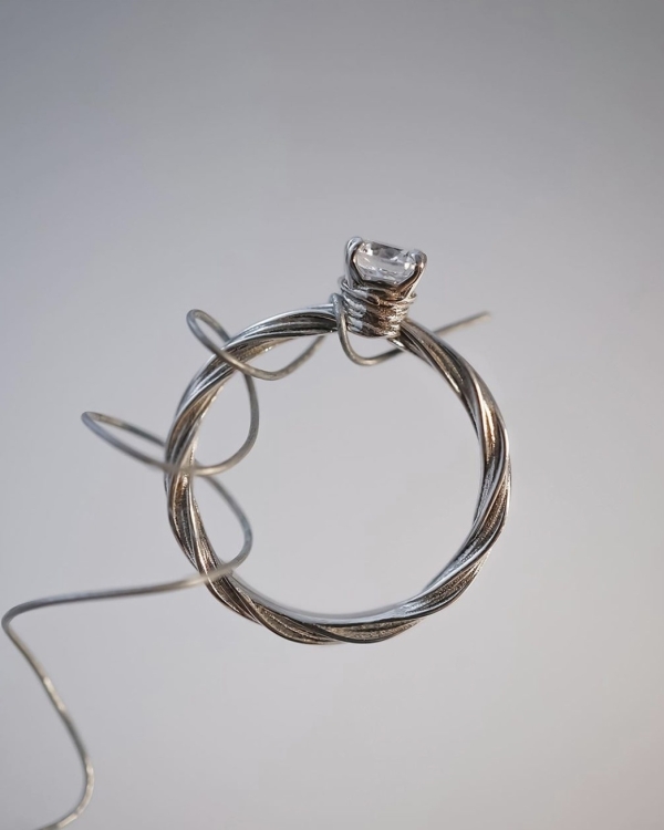 Обручальные кольца — это не про нас.