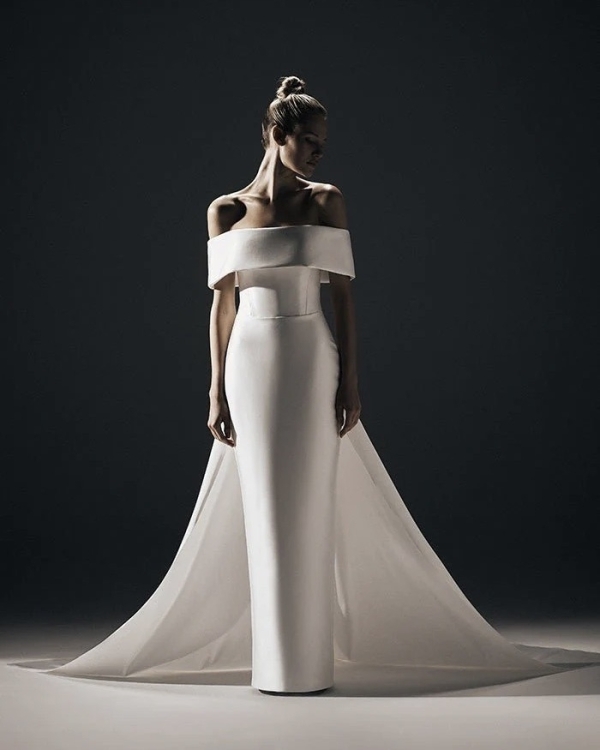 Будь проще: 20 лаконичных свадебных платьев 2024