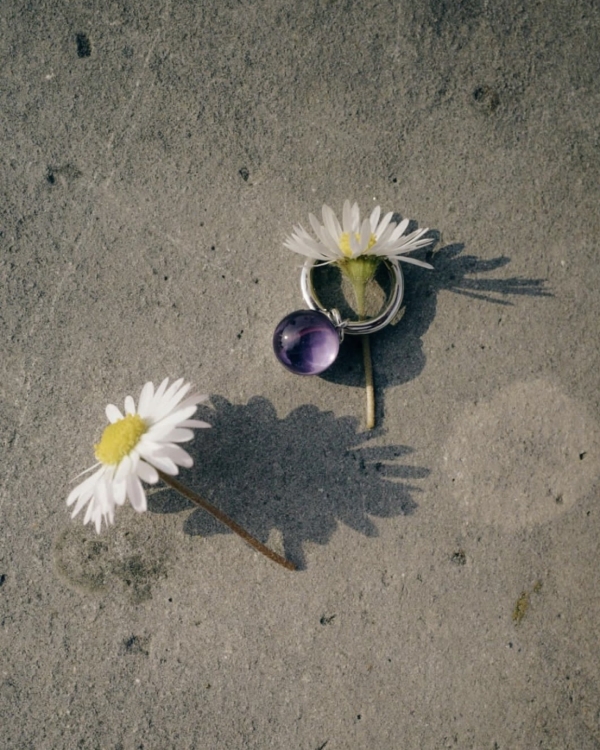 Обручальные кольца — это не про нас.