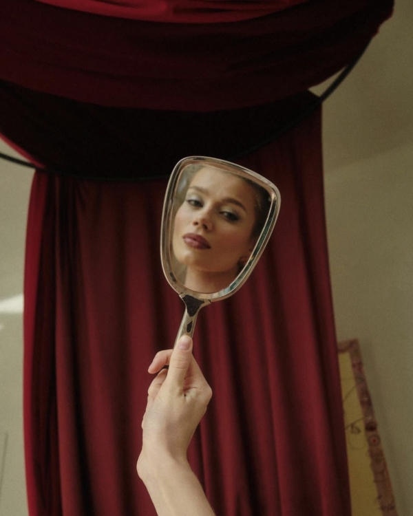 Воскресный маркет на Патриарших прудах, осьми-дог в