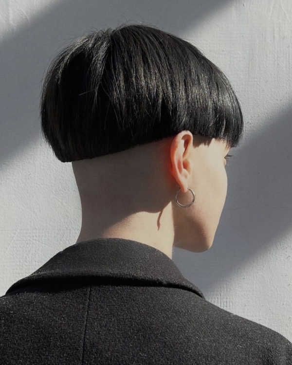 Стрижемся и наводим красоту: 7 модных парикмахерских