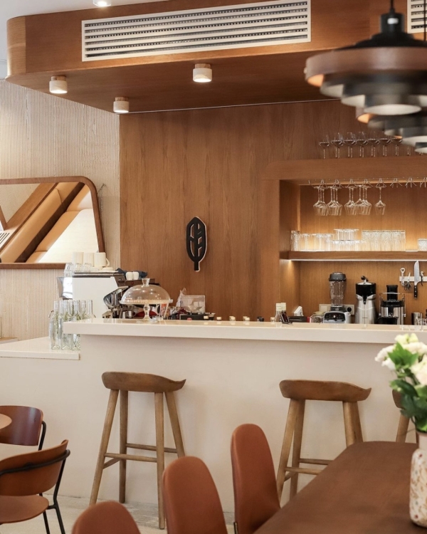 Майская классика в «Шашлычной», радиоспектакль в «Практике»