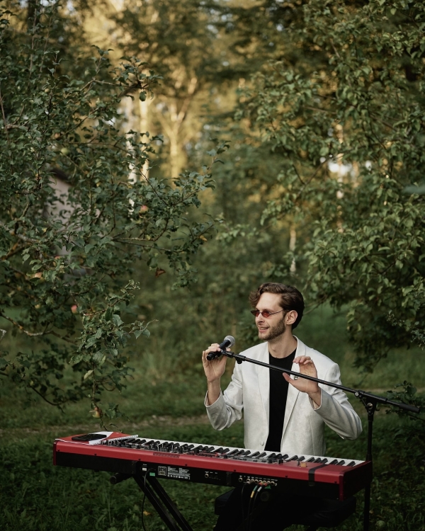 Интервью с невестой: об ужине в яблоневом