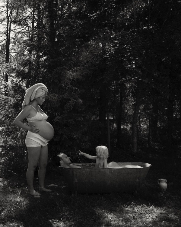 Беременная фотосессия. Как сделать ее стильной?