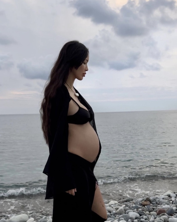 Беременная фотосессия. Как сделать ее стильной?