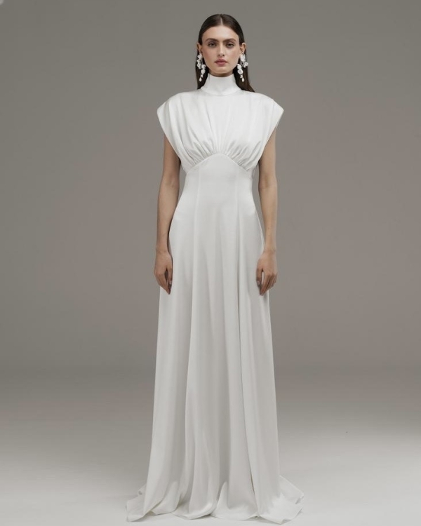 Будь проще: 20 лаконичных свадебных платьев 2024