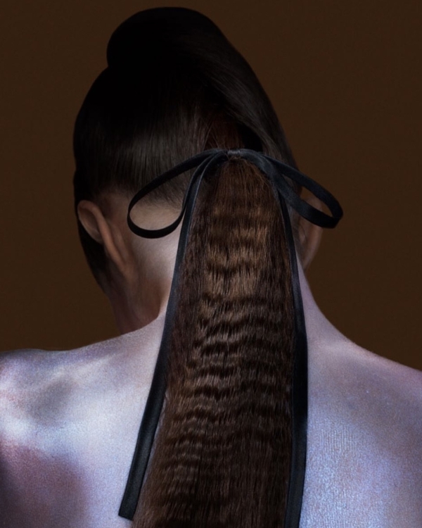 Собираем волосы: 7 hair-трендов для невест 2024