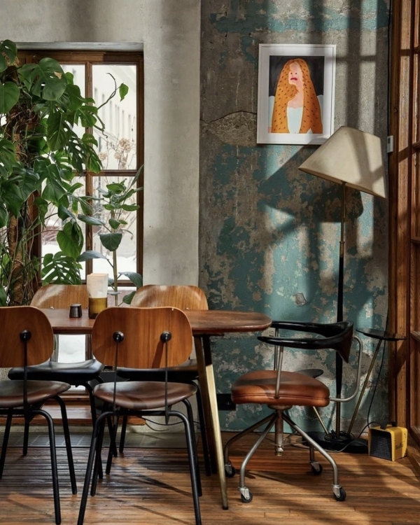 Майская классика в «Шашлычной», радиоспектакль в «Практике»