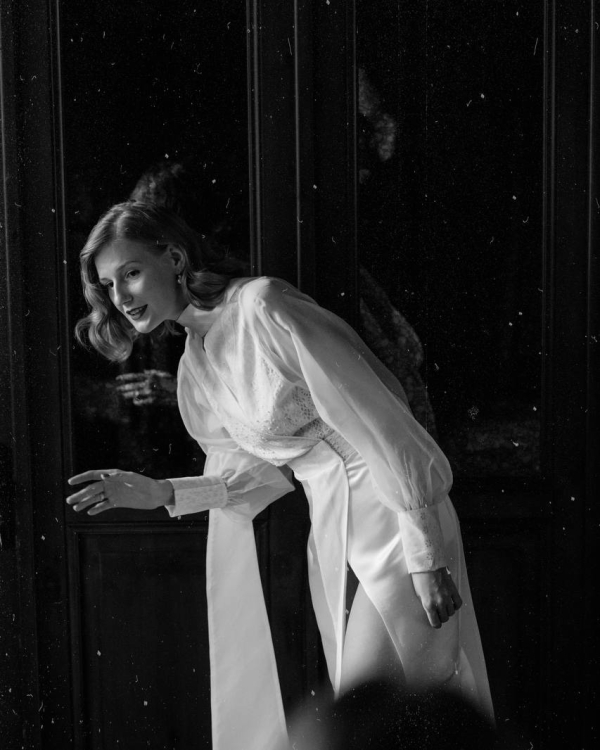 Винтаж в свадебном образе — глубоко символичный тренд.