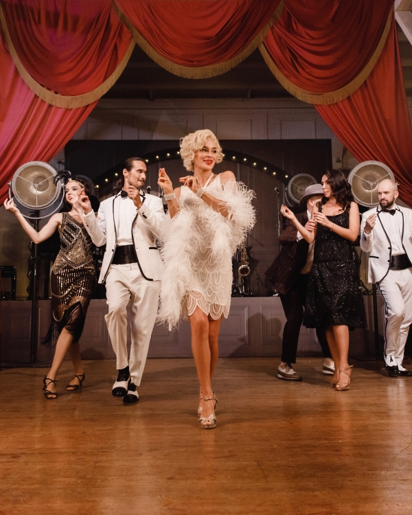 «Золотой век Голливуда» на предсвадебной вечеринке, до