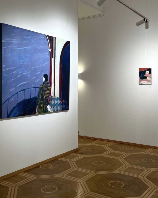 Воскресный маркет на Патриарших прудах, осьми-дог в