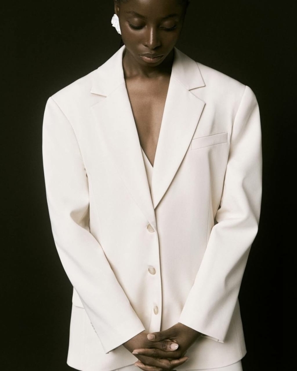 Жакет как беспроигрышная верхняя одежда для невест.