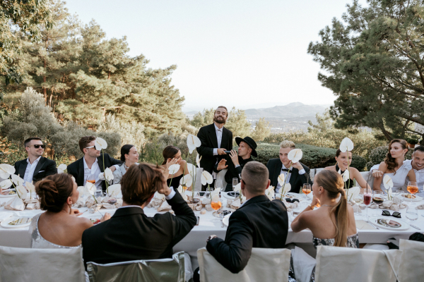 Ведущие Роман Медведев