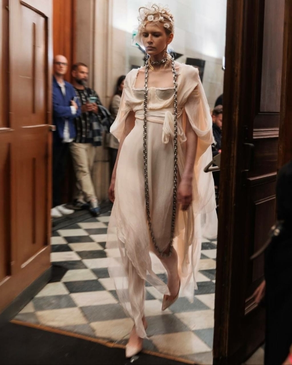 12 главных платьев с Недели свадебной моды