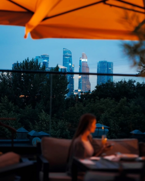30+ атмосферных веранд в лучших ресторанах Москвы