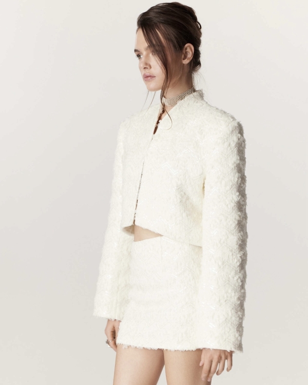 Жакет как беспроигрышная верхняя одежда для невест.