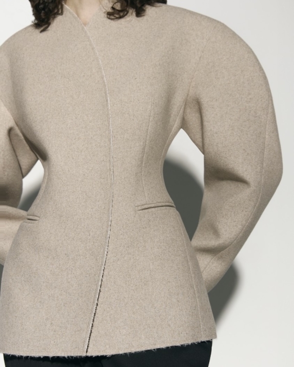 Жакет как беспроигрышная верхняя одежда для невест.