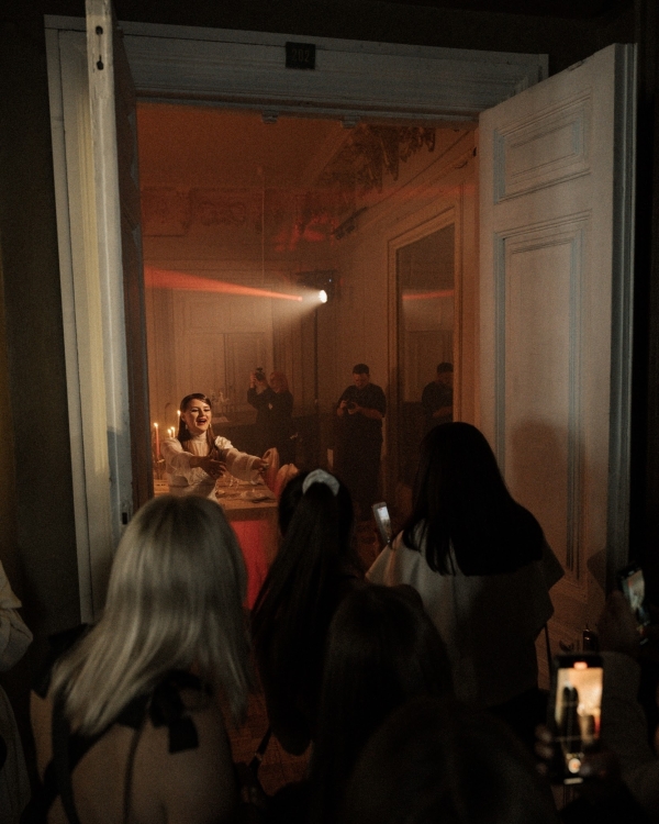 Интервью с невестой: о 50 референсах для