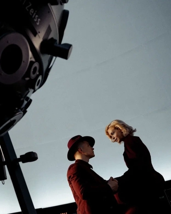 Miracle Sale в The Carlton, комедийный хоррор