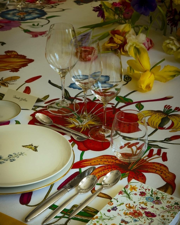 Цветущие сады на ужине Gucci и другие