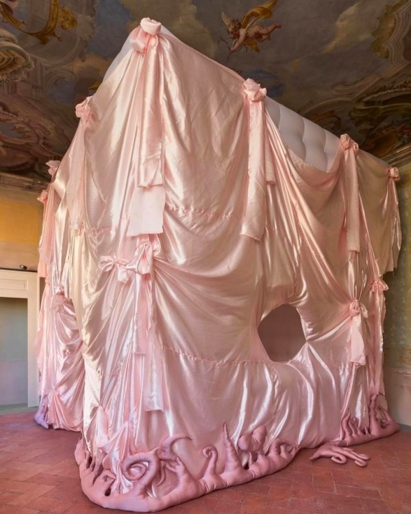 Как обыграть драпировки и текстиль в декоре?