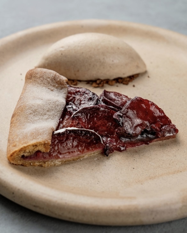 «Горная невеста» в «Художественном», фотовечер в «Перспективе»