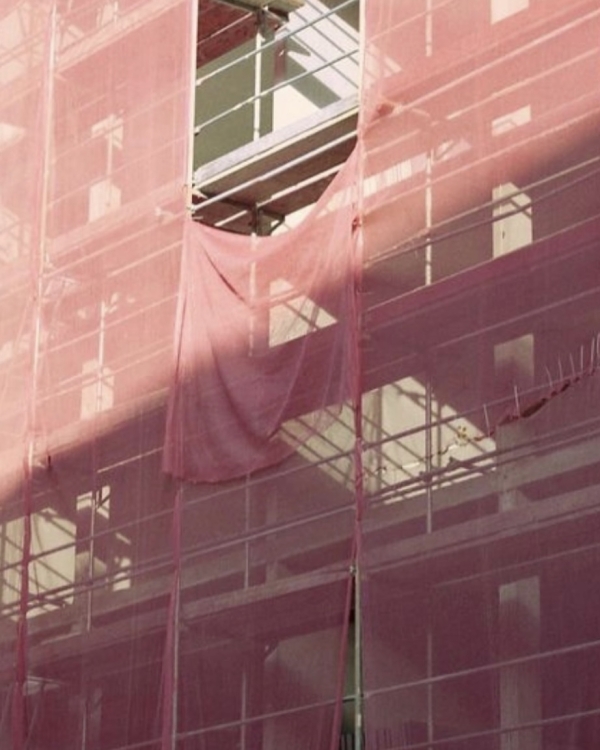 Тренды летнего декора на свадьбу 2025