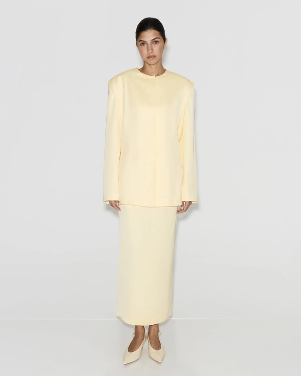 Жакет как беспроигрышная верхняя одежда для невест.