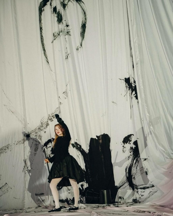 Ромашковый декор на ивенте ювелирного бренда Tous